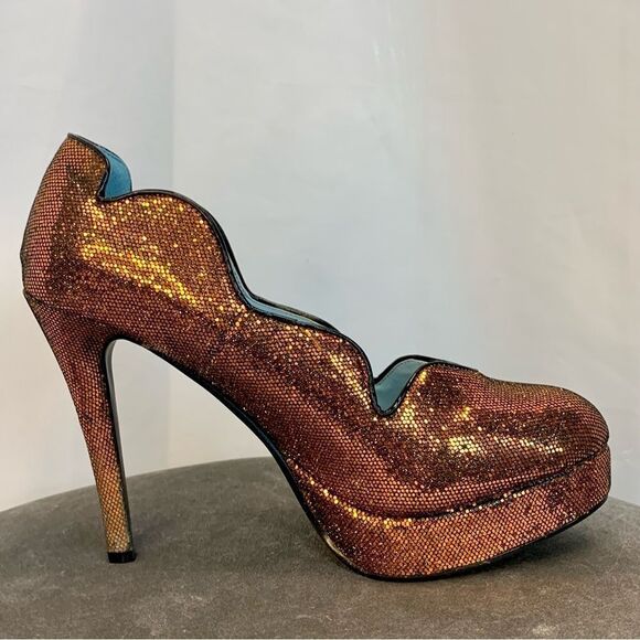 T.U.K. Bronze metallic glitter high heel platforms Sz 10 - Picture 5 of 11